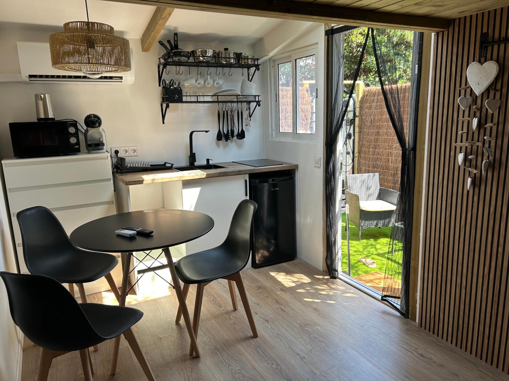 La Floresta Suite Sant Cugat del Valles Bagian luar foto