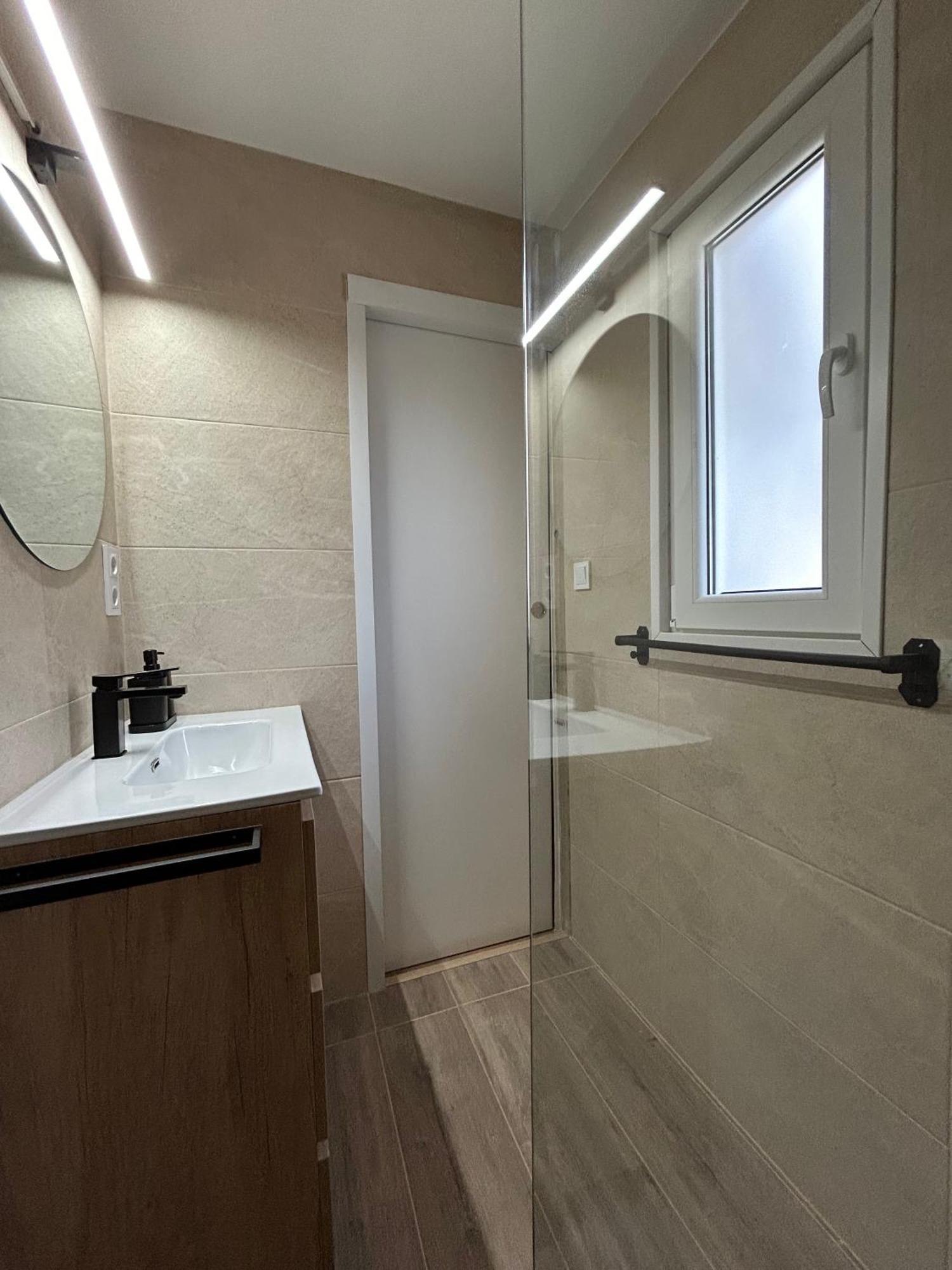 La Floresta Suite Sant Cugat del Valles Bagian luar foto