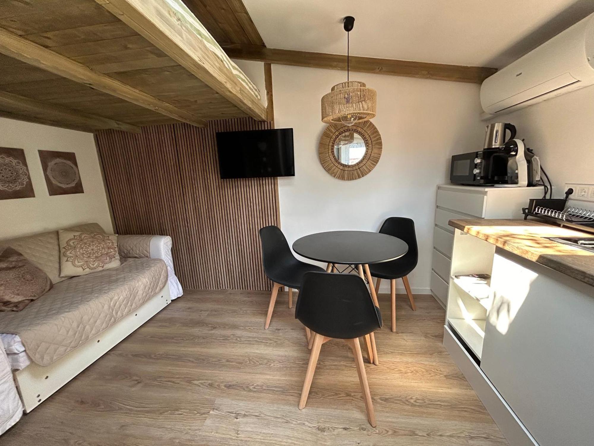 La Floresta Suite Sant Cugat del Valles Bagian luar foto